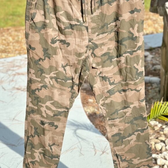 H&M Men’s Camo Pants - Cargo Military Style - Picture 2 of 7